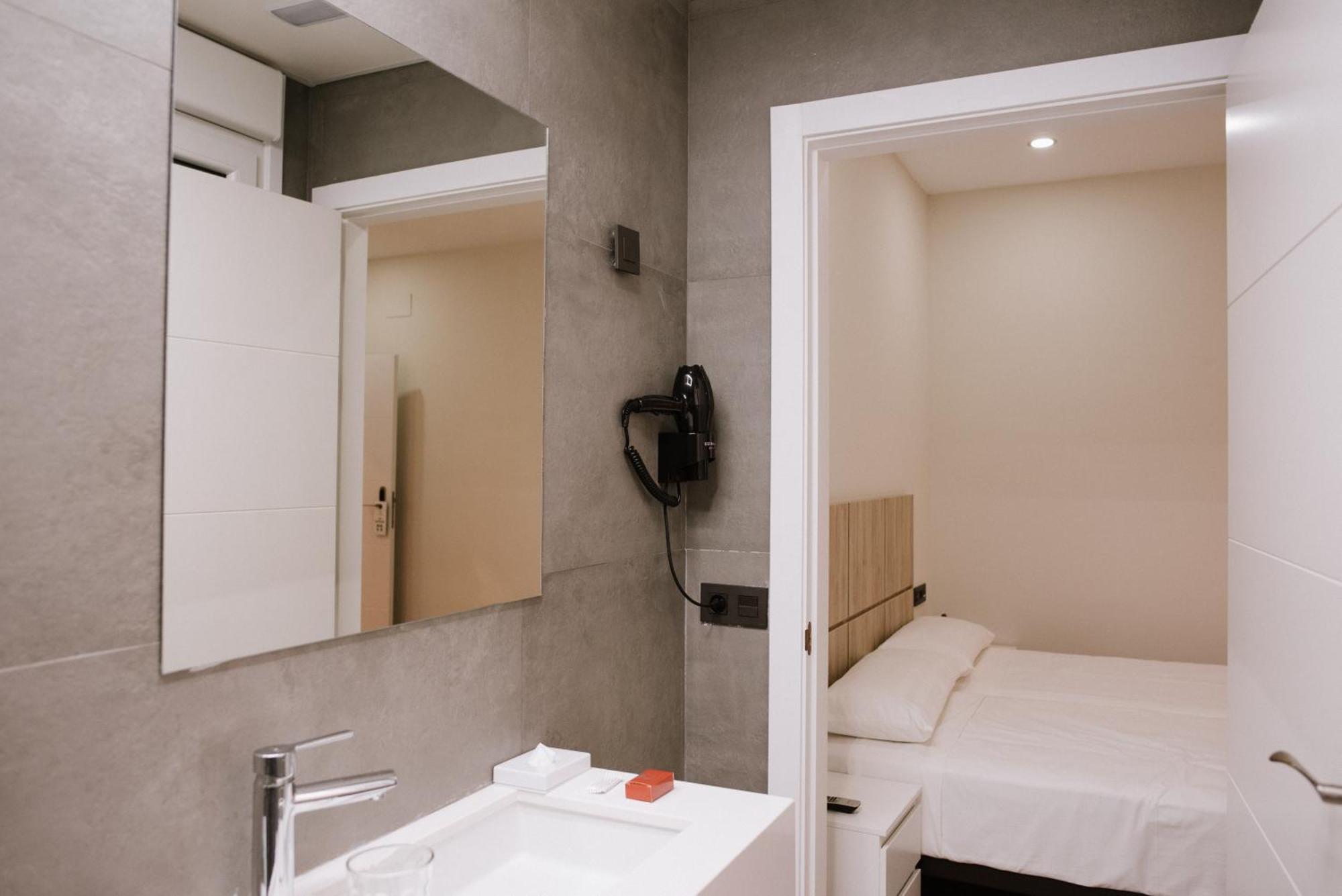 Hotel Melilla Centro Eksteriør billede